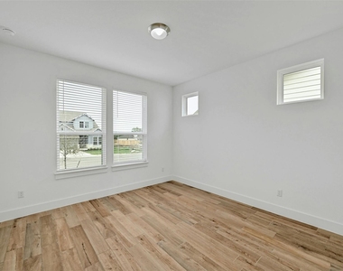 1184 Sage Thrasher Cir - Photo Thumbnail 11