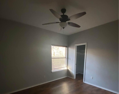 8704 Weiser Dr - Photo Thumbnail 6