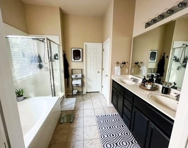 3816 Bandice Ln - Photo Thumbnail 6