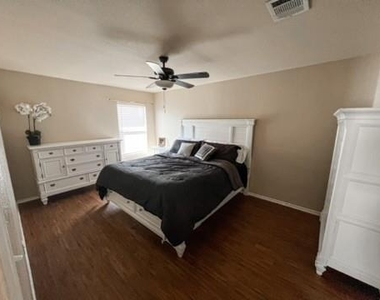 3816 Bandice Ln - Photo Thumbnail 14
