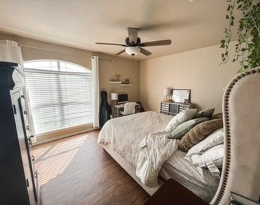 3816 Bandice Ln - Photo Thumbnail 15