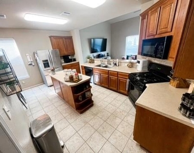 3816 Bandice Ln - Photo Thumbnail 1
