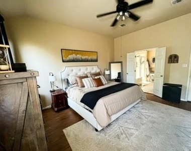 3816 Bandice Ln - Photo Thumbnail 12