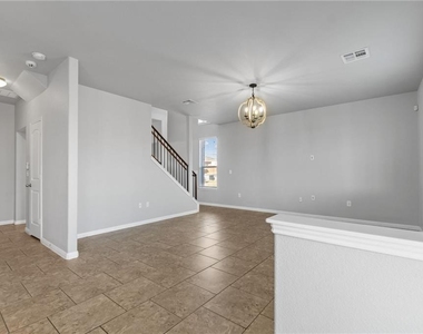 170 Kingfisher Ln - Photo Thumbnail 10