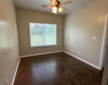 1640 County Road 228 - Photo Thumbnail 8