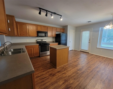 152 Dressen Dr - Photo Thumbnail 15