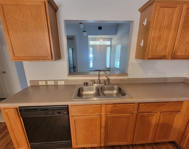152 Dressen Dr - Photo Thumbnail 18
