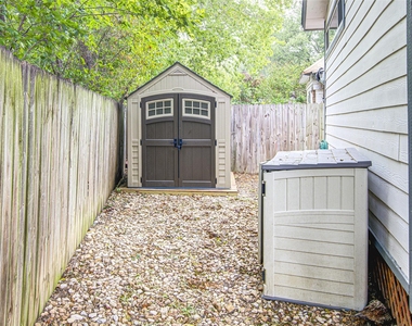 1106 Berger St - Photo Thumbnail 22