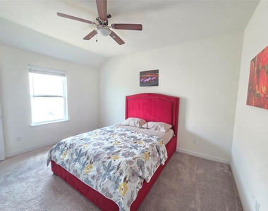 1717 Navajo Song Ln - Photo Thumbnail 27