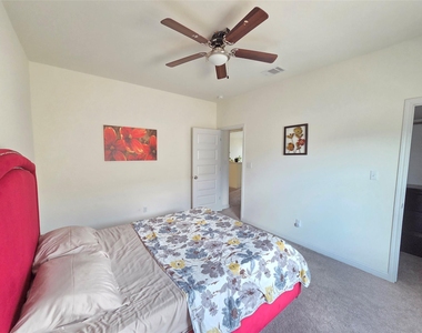 1717 Navajo Song Ln - Photo Thumbnail 28
