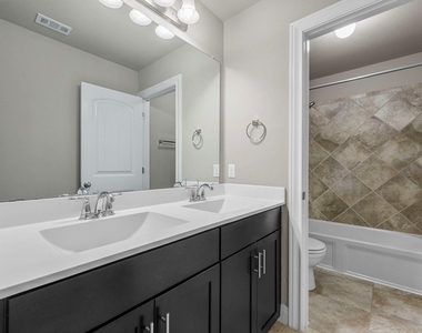4401 Trinity Woods St - Photo Thumbnail 7