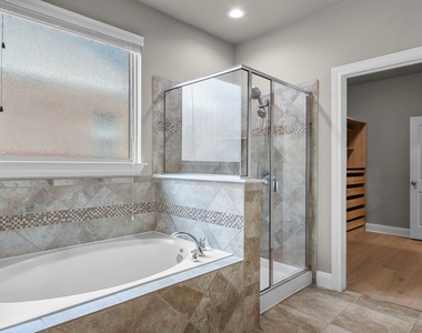 4401 Trinity Woods St - Photo Thumbnail 10