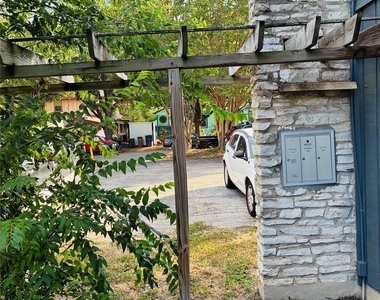 612 Franklin Blvd - Photo Thumbnail 6