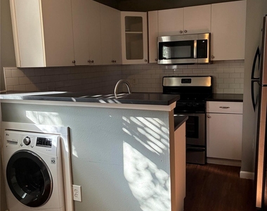 612 Franklin Blvd - Photo Thumbnail 5