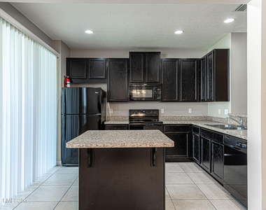 3861 Aubrey Lane - Photo Thumbnail 15