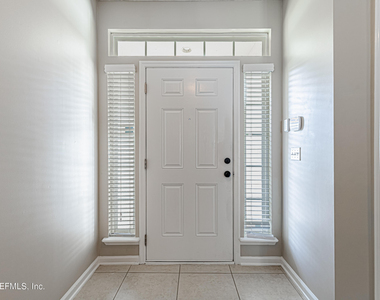 3861 Aubrey Lane - Photo Thumbnail 4