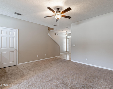 3861 Aubrey Lane - Photo Thumbnail 8