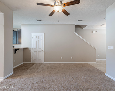 3861 Aubrey Lane - Photo Thumbnail 7