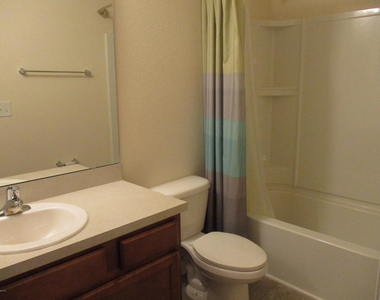 687 Servia Drive - Photo Thumbnail 7