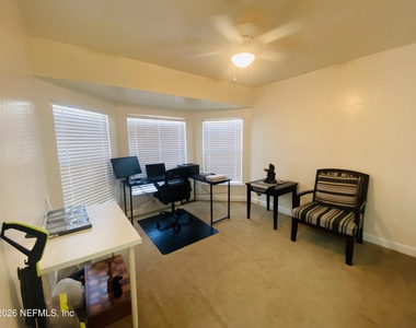 2280 Ironstone Drive E - Photo Thumbnail 13
