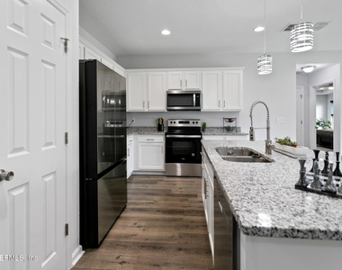 6133 Catawissa Court - Photo Thumbnail 13