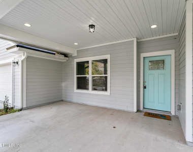 6133 Catawissa Court - Photo Thumbnail 4