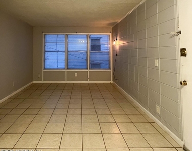 1251 Donald Street - Photo Thumbnail 4