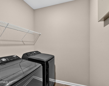 1426 Kendall Drive - Photo Thumbnail 8