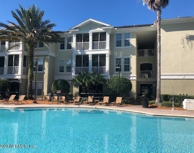 8290 Gate Parkway W - Photo Thumbnail 16