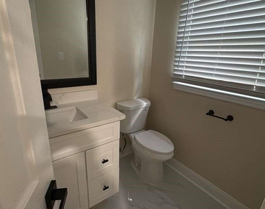 5011 Meadow Lane - Photo Thumbnail 7