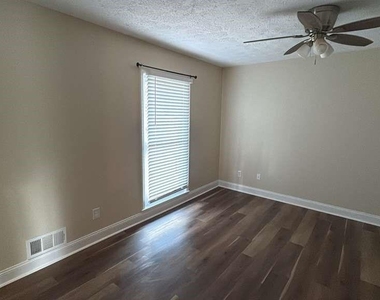5011 Meadow Lane - Photo Thumbnail 11