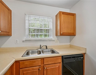 725 Crestwell Circle Sw - Photo Thumbnail 50