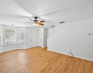 725 Crestwell Circle Sw - Photo Thumbnail 44