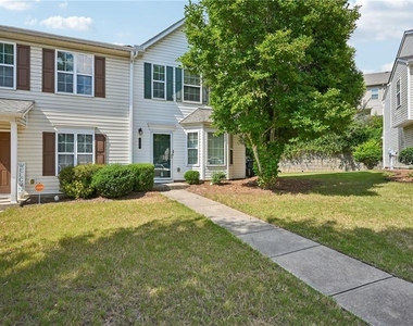 725 Crestwell Circle Sw - Photo Thumbnail 1