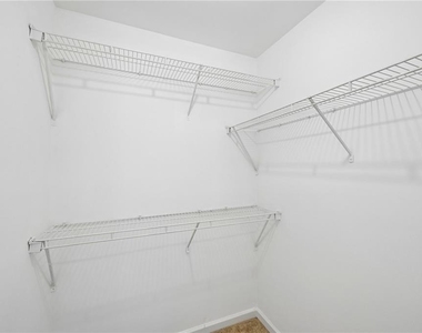 725 Crestwell Circle Sw - Photo Thumbnail 22