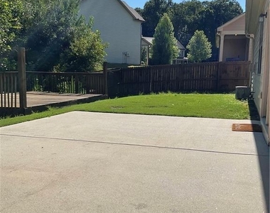 865 Westmoreland Lane - Photo Thumbnail 11