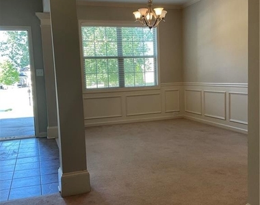 865 Westmoreland Lane - Photo Thumbnail 6