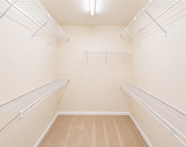 3645 Postwaite Circle - Photo Thumbnail 13