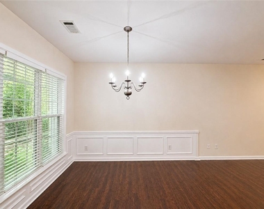 3645 Postwaite Circle - Photo Thumbnail 9
