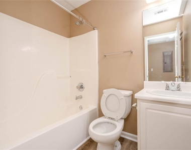 102 Timber Ridge Drive - Photo Thumbnail 16