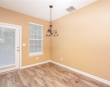 102 Timber Ridge Drive - Photo Thumbnail 8