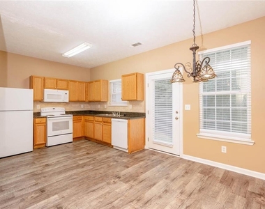 102 Timber Ridge Drive - Photo Thumbnail 5