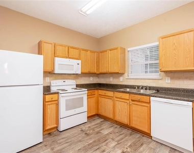 102 Timber Ridge Drive - Photo Thumbnail 9