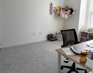1565 Nightfall Court - Photo Thumbnail 10