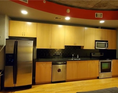 400 W Peachtree Street Nw - Photo Thumbnail 4