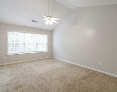 3431 Chastain Glen Lane Ne - Photo Thumbnail 11