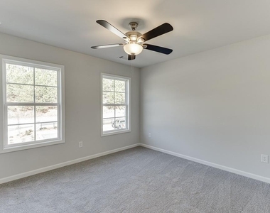 375 Collins Industrial Way - Photo Thumbnail 12