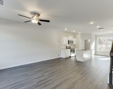 375 Collins Industrial Way - Photo Thumbnail 15