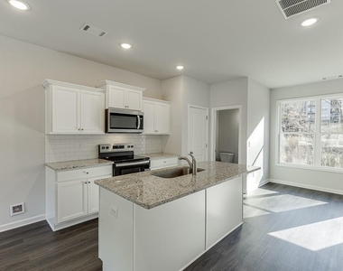 375 Collins Industrial Way - Photo Thumbnail 21