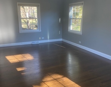405 Blue Grass Court - Photo Thumbnail 16
